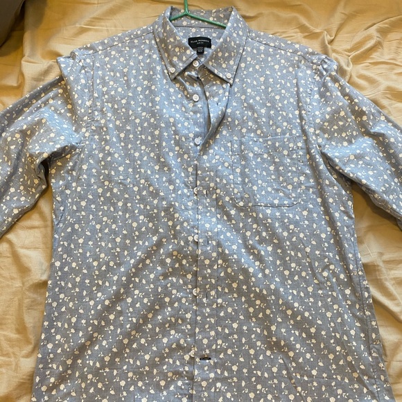 Club Monaco Men’s Floral Pattern Button Up (M) - Picture 1 of 4